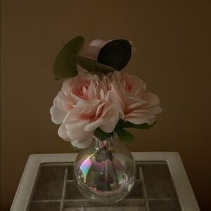 Elegant Pink Floral Arrangement in Glass Vase